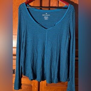 American Eagle Soft & Sexy Waffle Knit Long Sleeve Notch V-neck Striped Tee